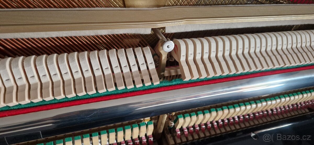 Černé piano Klug a Sperl - Bohemia / Petrof r.v. 1994 - 9