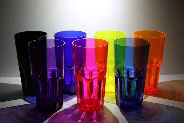 Plastové sklenice na nealko čiré i barevné - 9