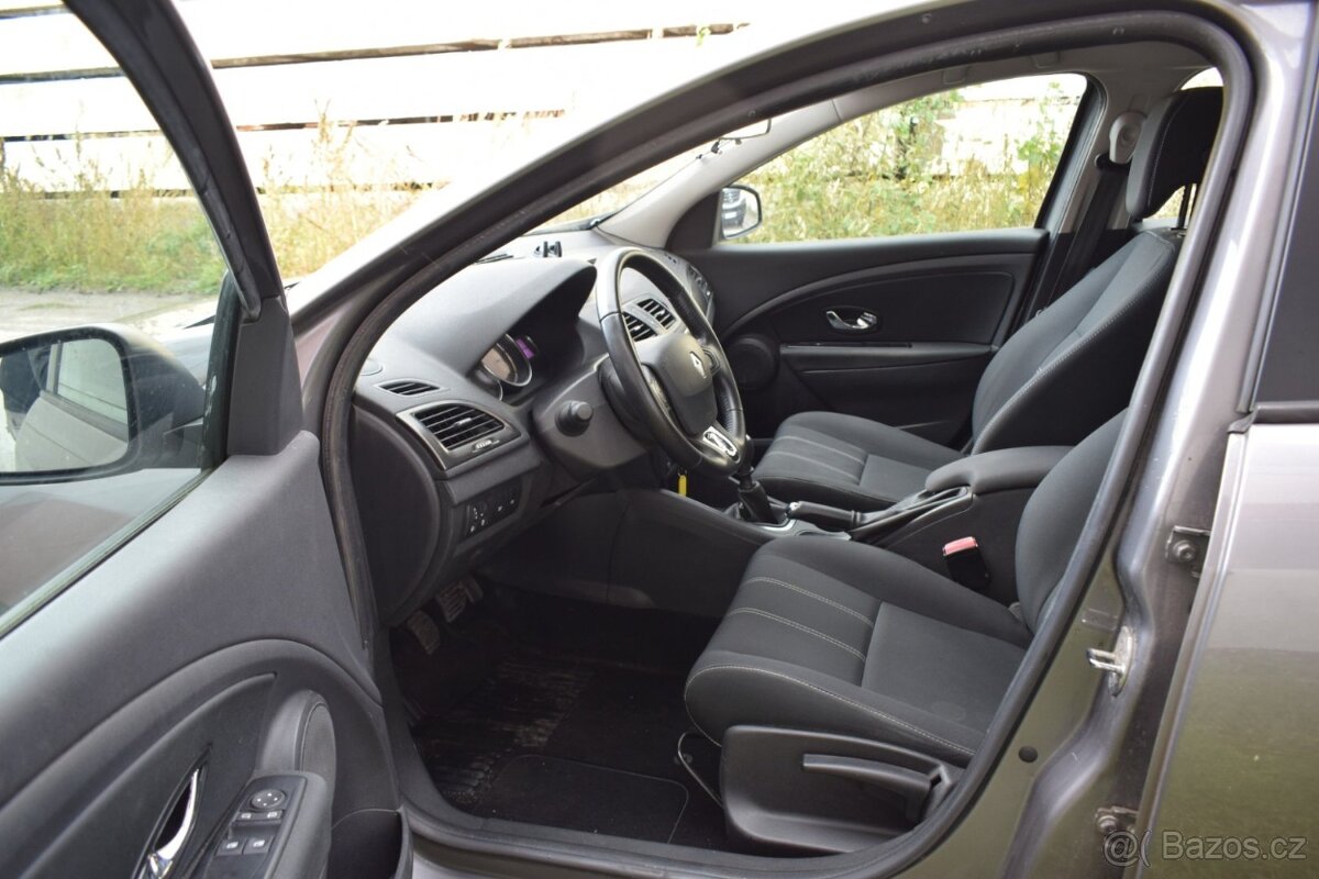 Renault Mégane 1.2TCe KOMBI/ČR PŮVOD/105TKM/ - 9