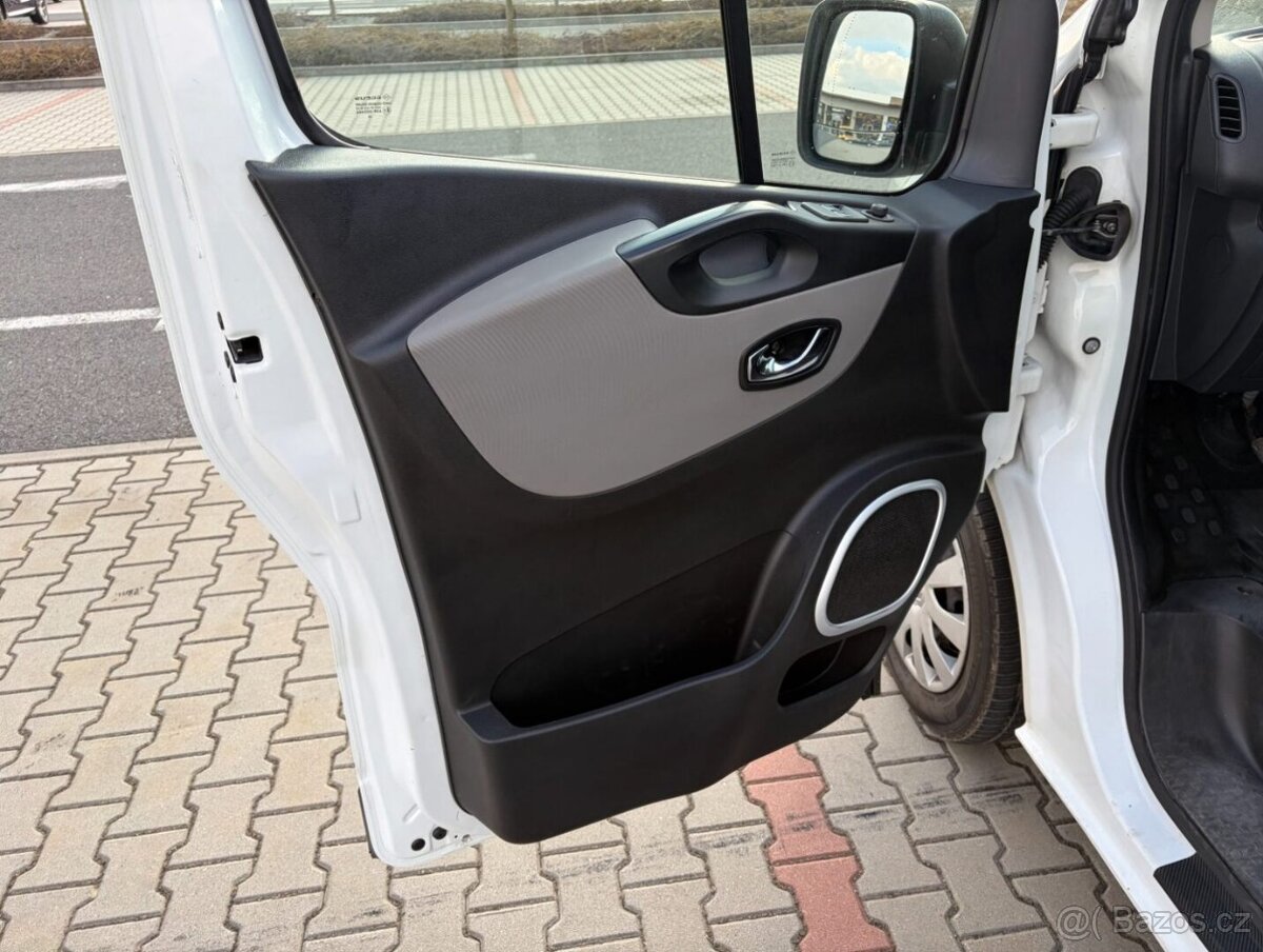 Renault Trafic 1.6 DCi 1.maj. koup. ČR DPH - 9