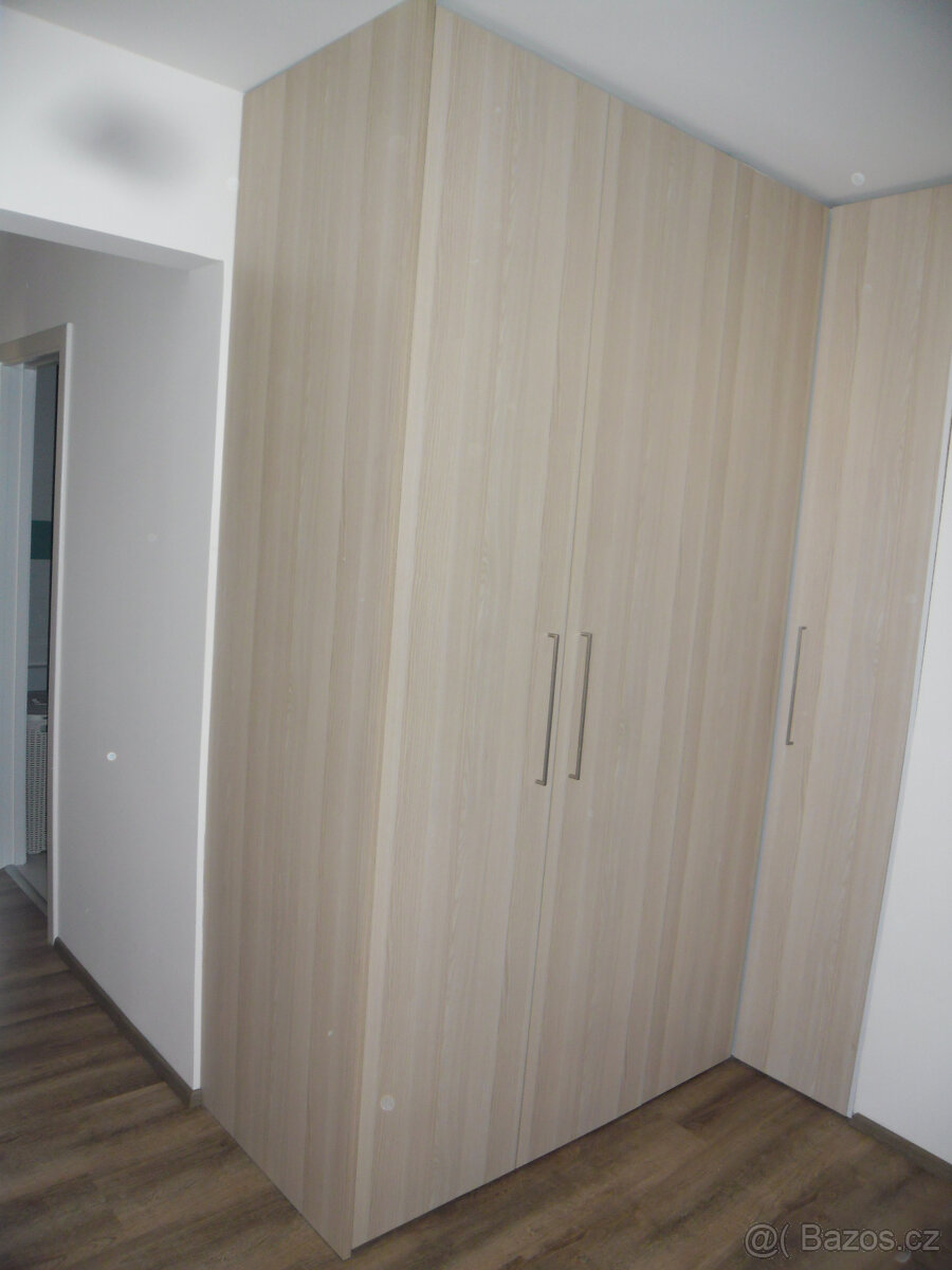 Vestavěné skříně všech rozměrů - 9