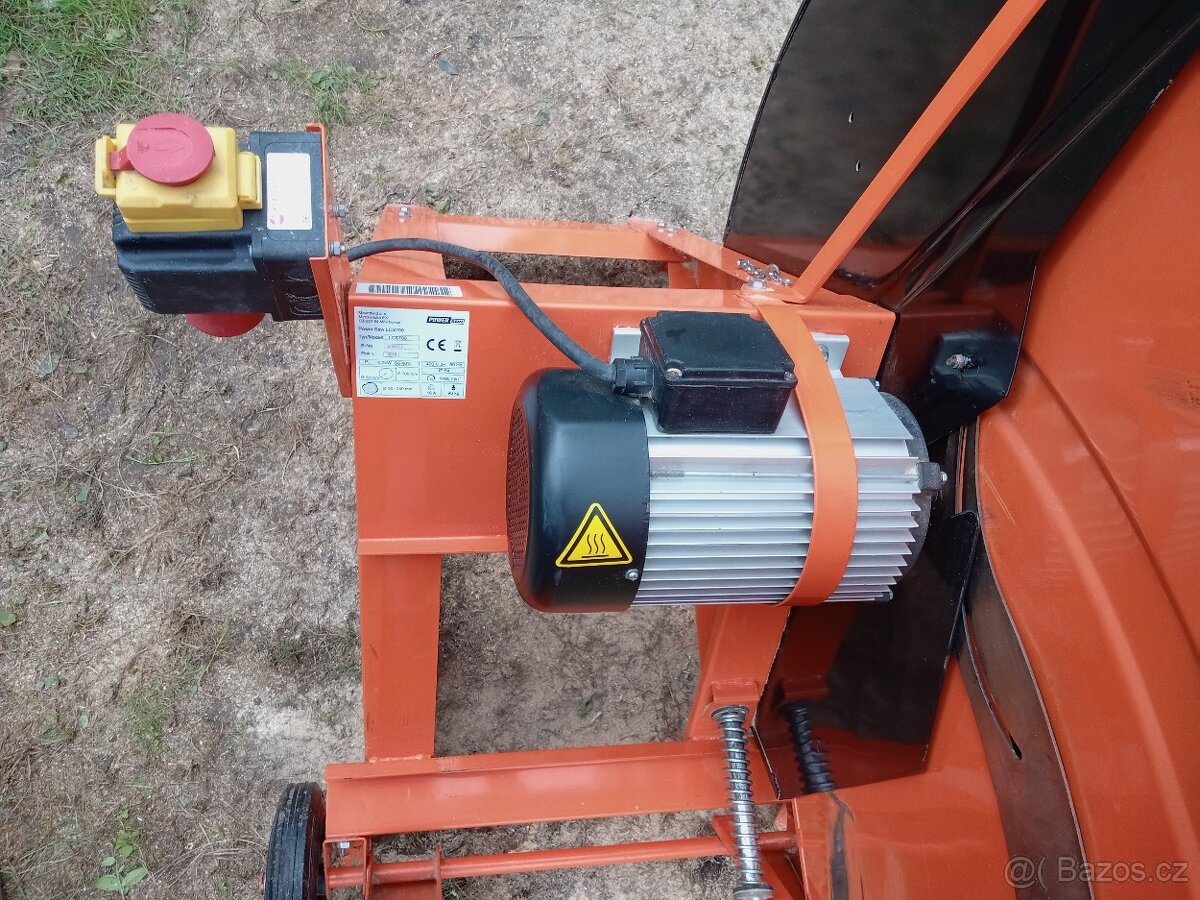 Okružní pila, cirkulárka Power Saw LCS 700 - 9