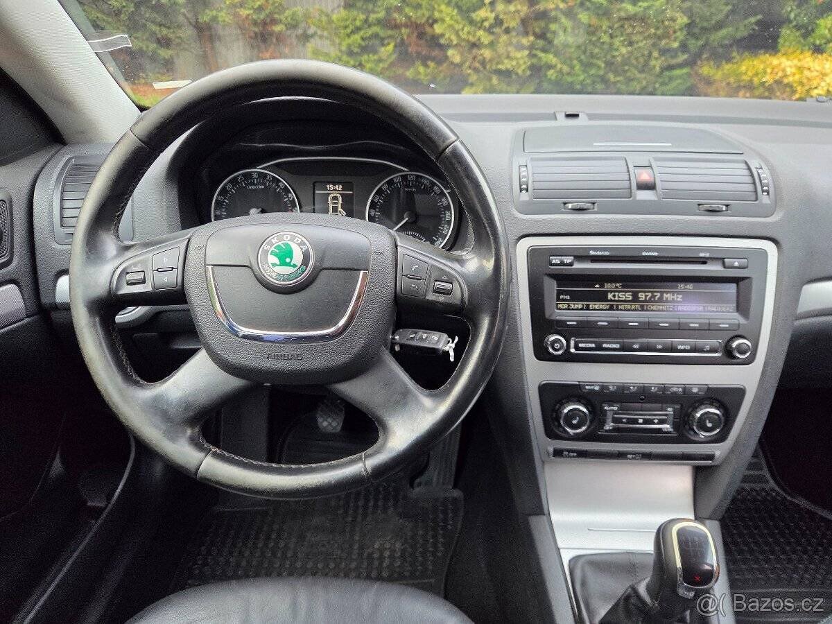 Škoda Octavia 2.0 TDI 103kW Elegance 4x4,serviska - 9