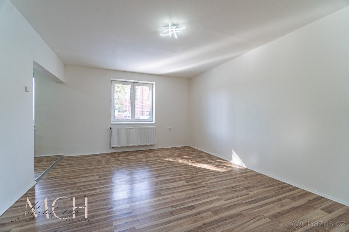 Rodinný dům po rekonstrukci, Hulín - 9