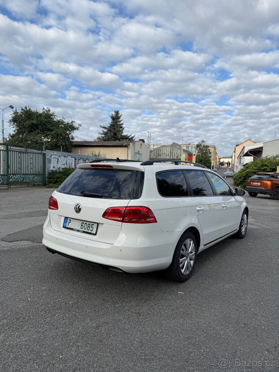 Volkswagen Passat, 2.0TDI 103KW Automat serviska Ojeté, 9/20 - 9