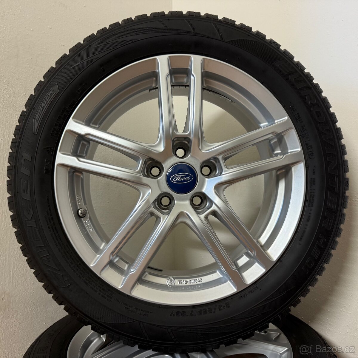 FORD FOCUS / PUMA 5x108 R17 ET47,5+ZIMNÍ 215/55R17 8,5/7mm - 9