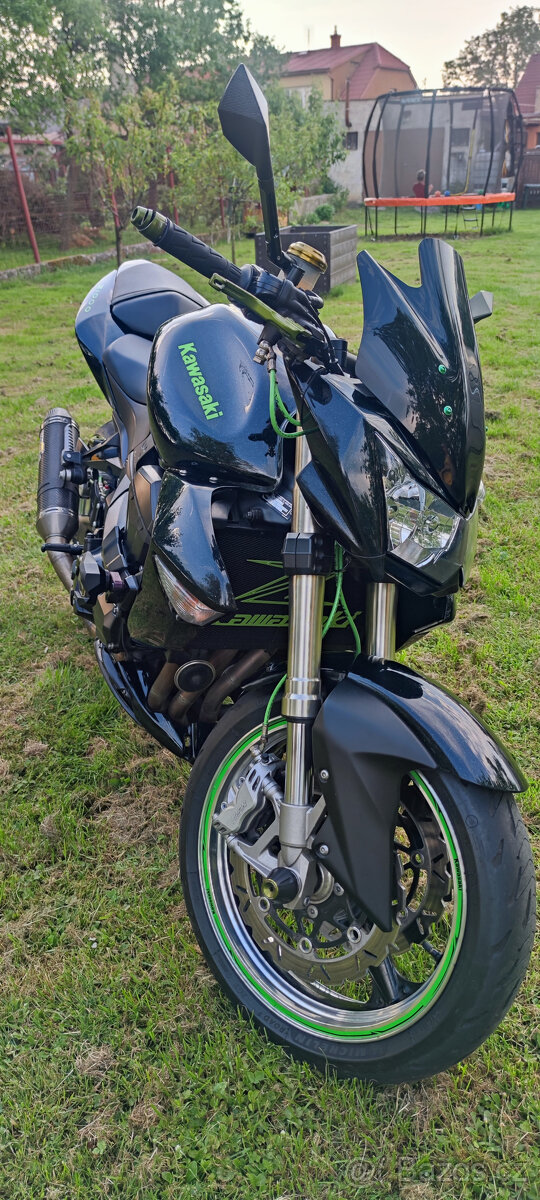 Kawasaki Z1000 - 9