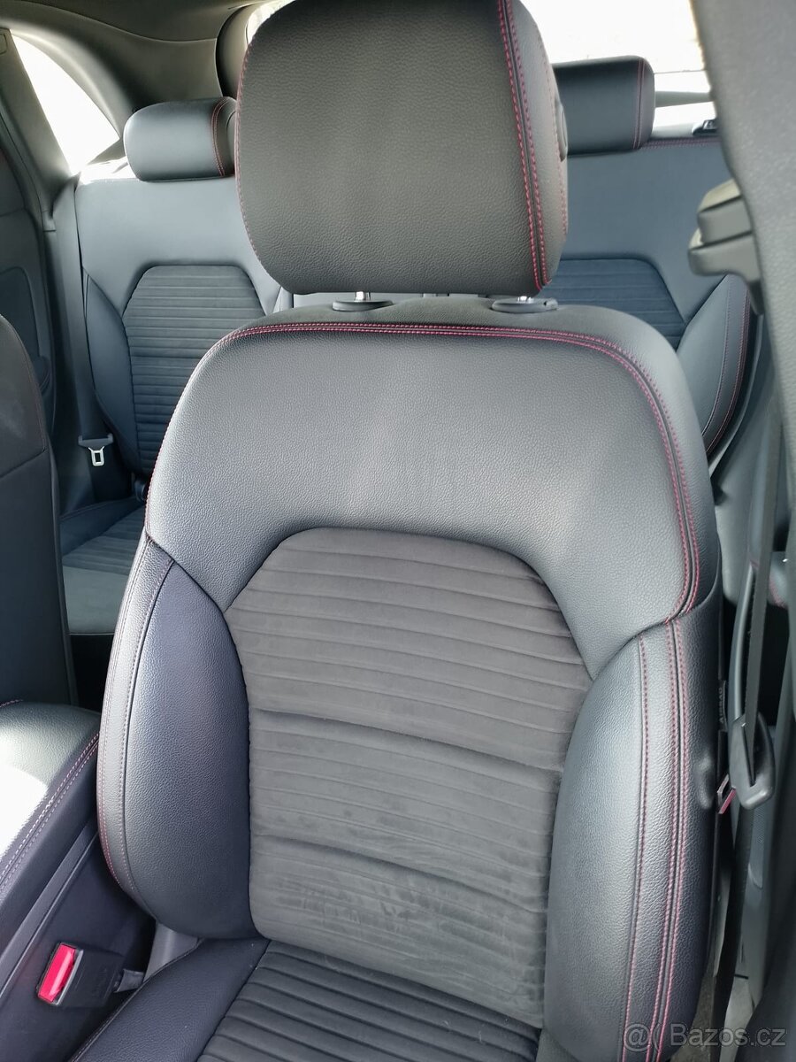 Mercedes-Benz B - 9