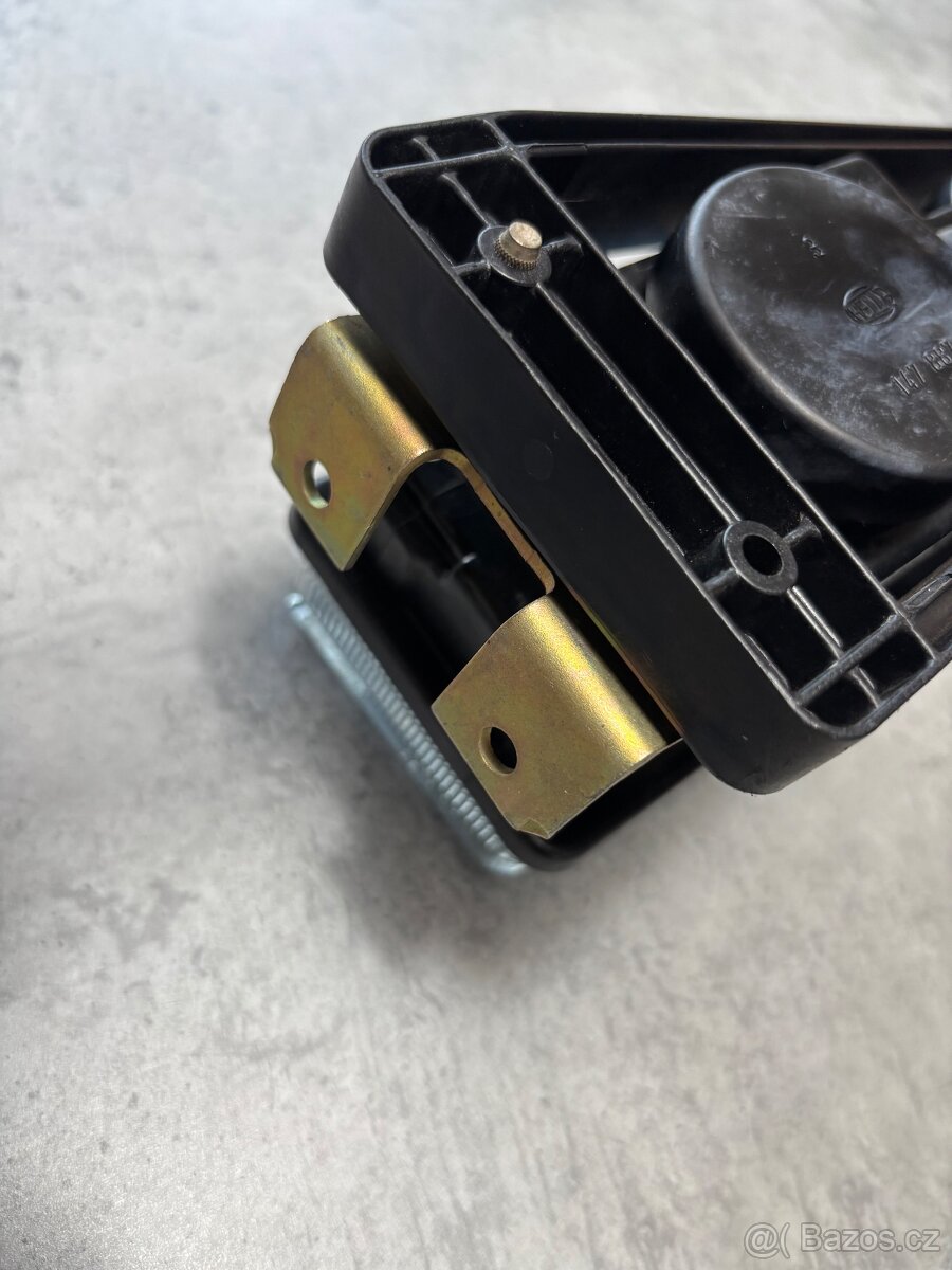 Levý mlhový/dálkový HELLA světlomet DAF 95 XF - Hella 9BG 14 - 9