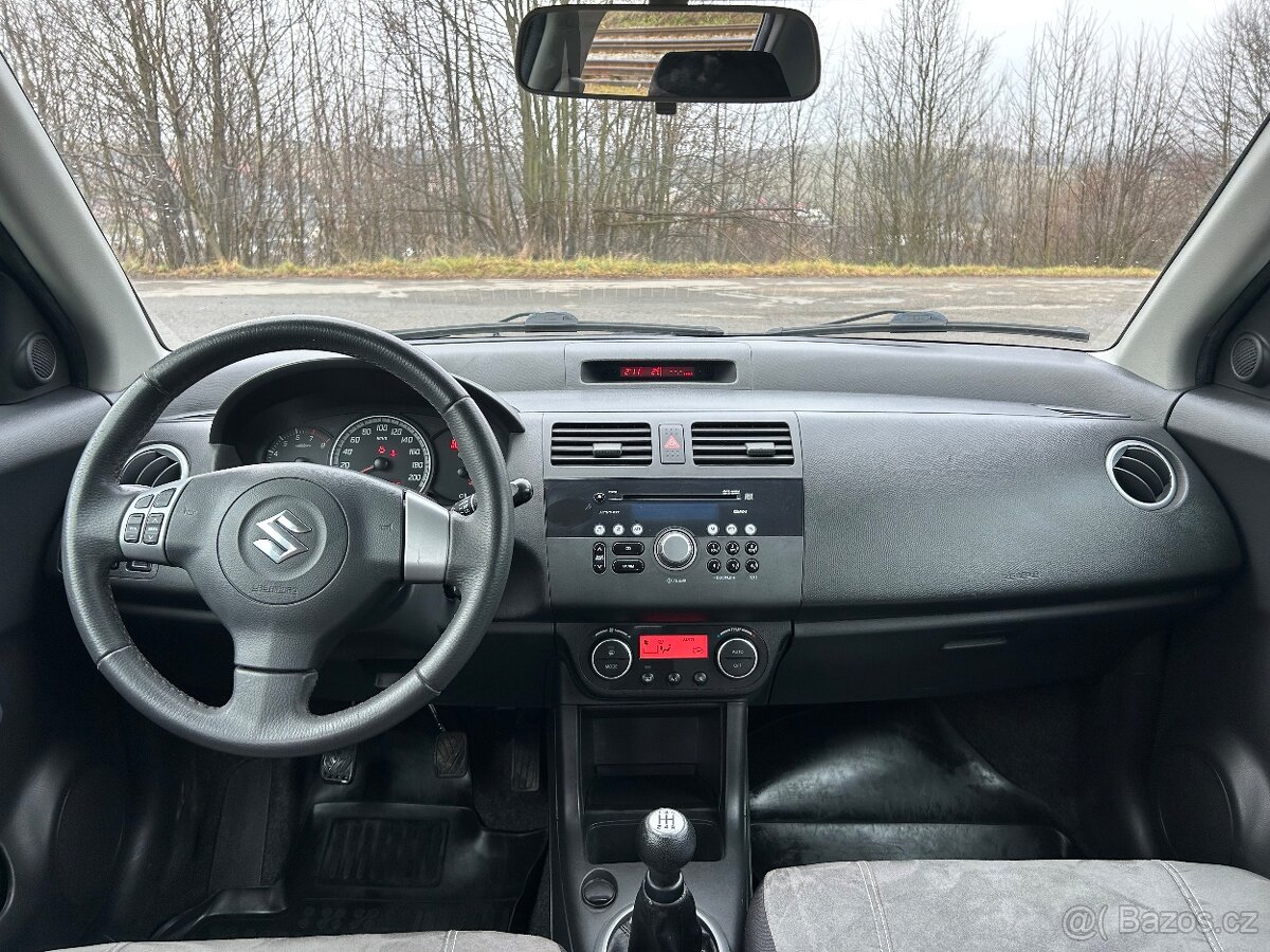 Suzuki Swift 1.3i 2007 - 9