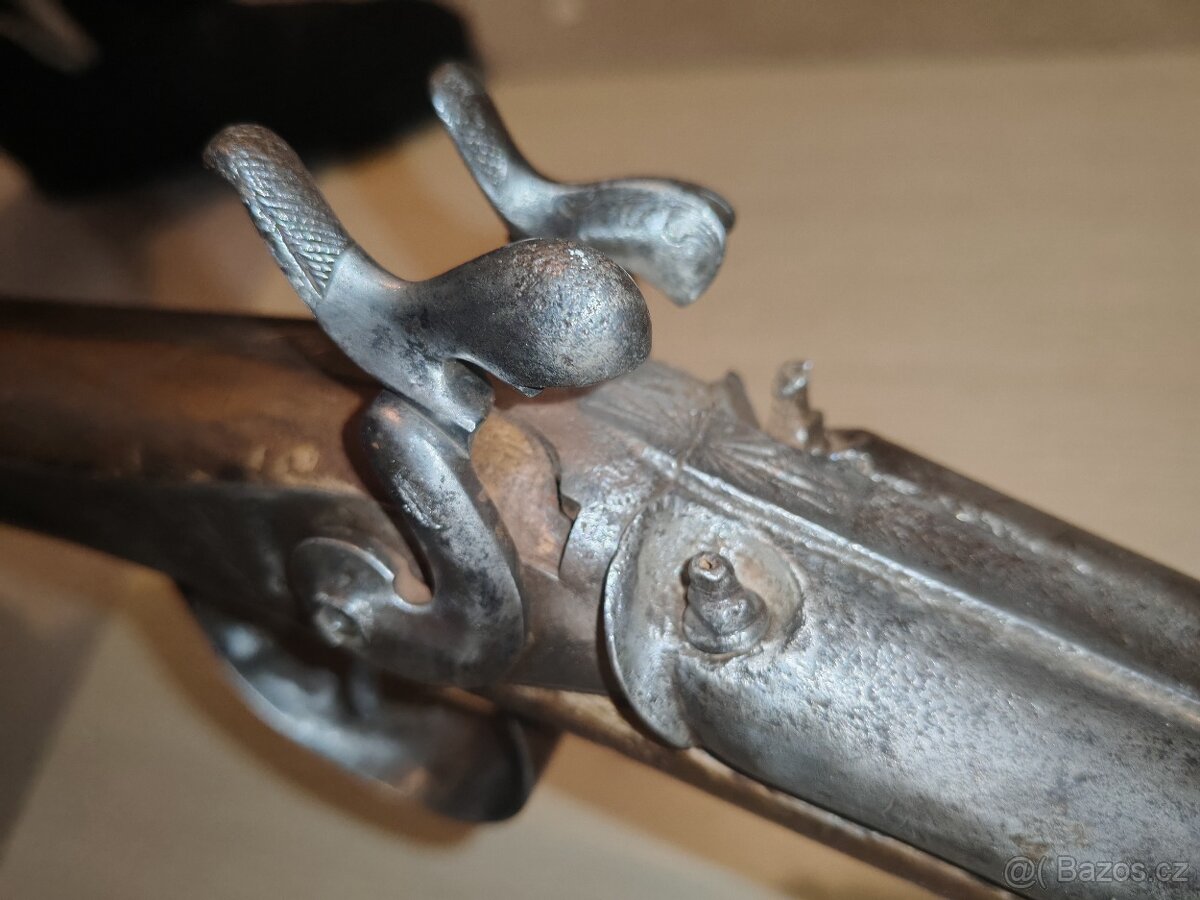Historická dvouhlavňová brokovnice - 9