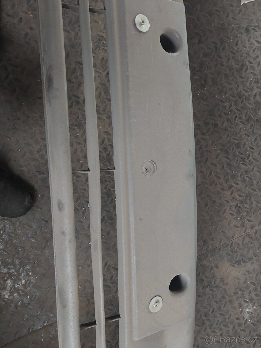 Přední část mercedes sprinter 2006 - 9