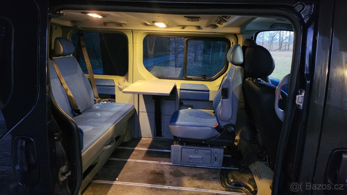 Prodám Opel Vivaro 2.5 CDTi Westfalia - 9