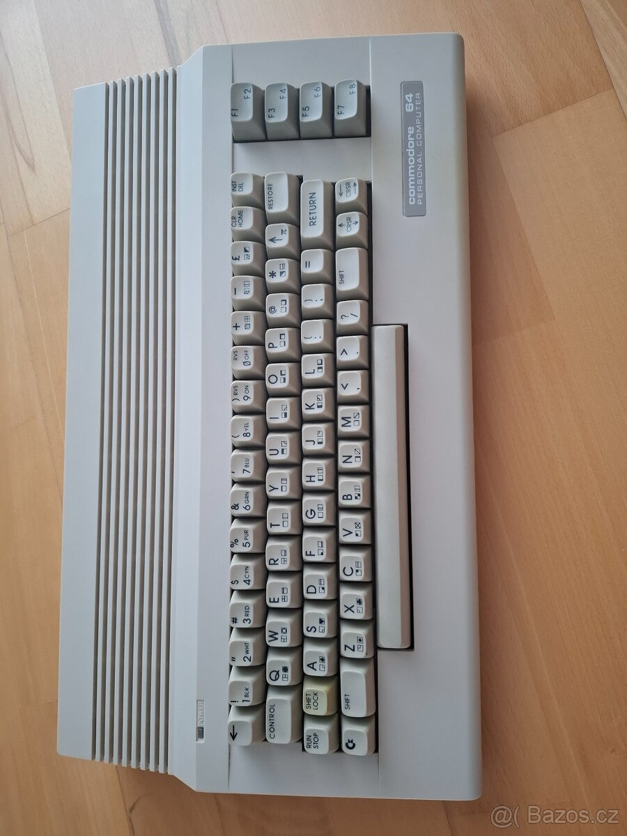 Commodore C64 C + originiál příslušenství - 9