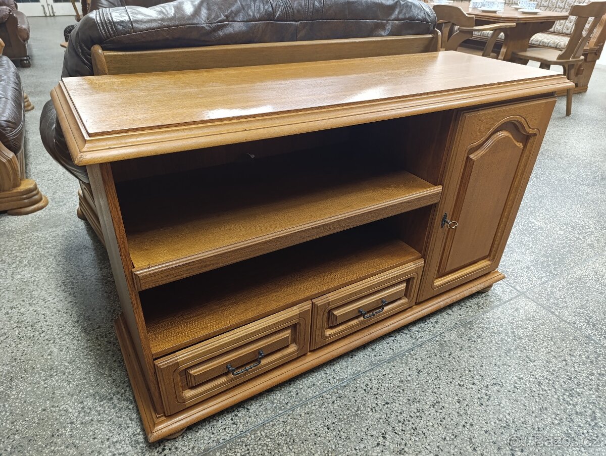 Rustikální komoda, nábytek z masívu - 9