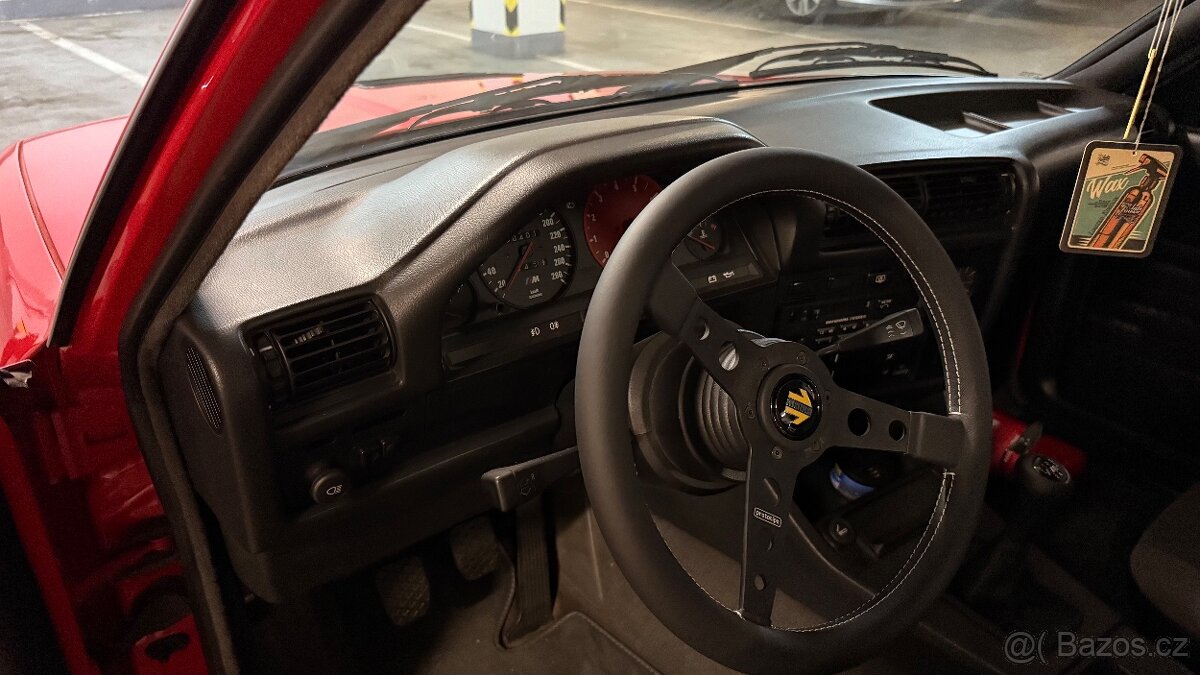 Bmw E30 V8 - Rezervace - 9