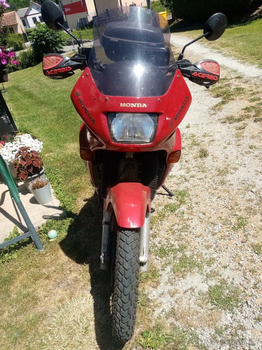 Honda XL600v Transalp - 9