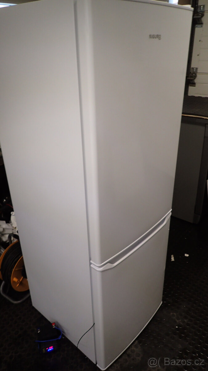 Lednice Siguro BF-C241W Essentials nové čti... - 9