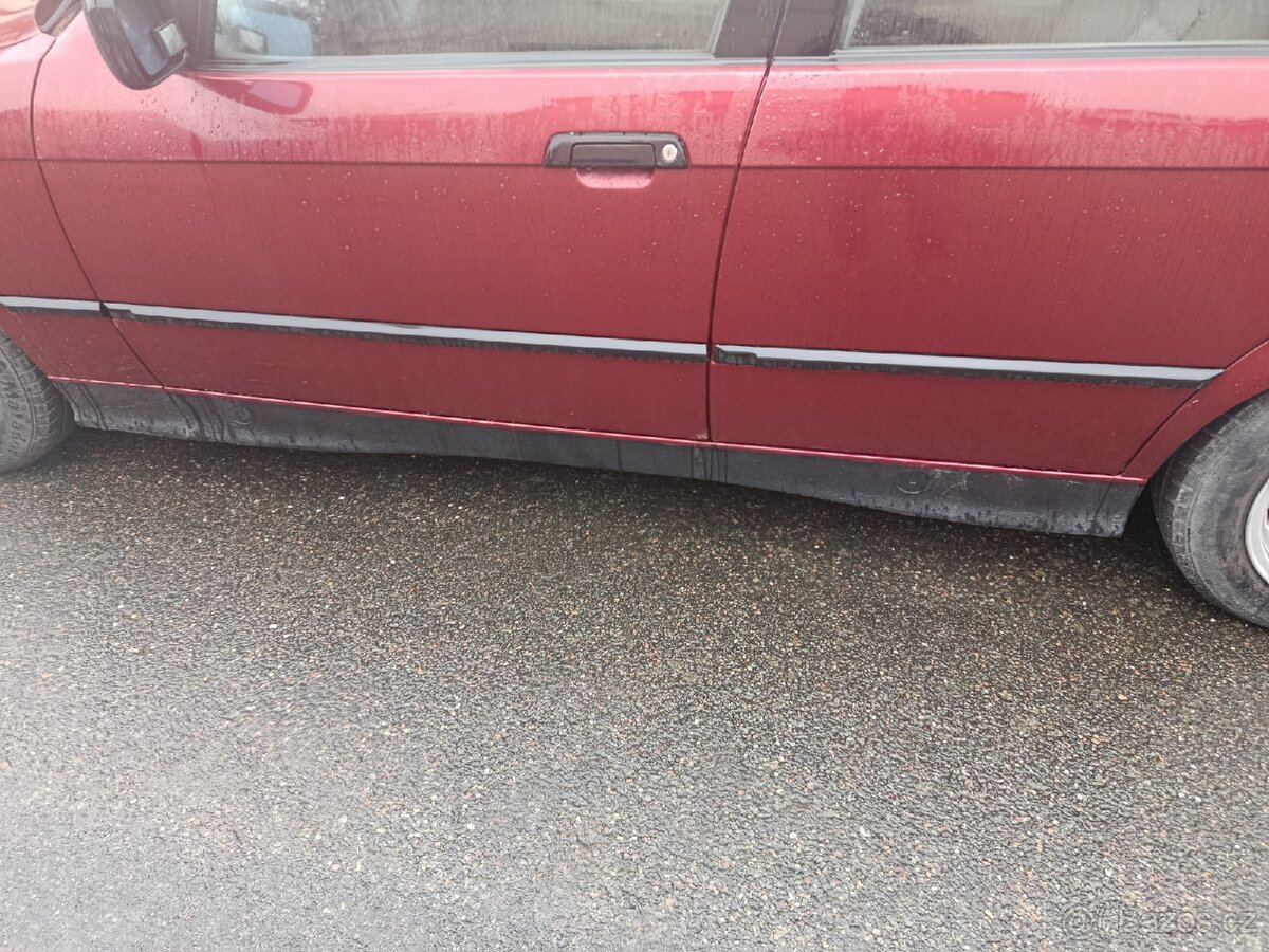 BMW 318 E36 r. v. 1993, naj. 223tis.km STK 2/2026 - 9