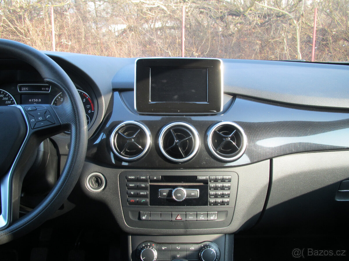 Mercedes -Benz B 180 CDI - 9