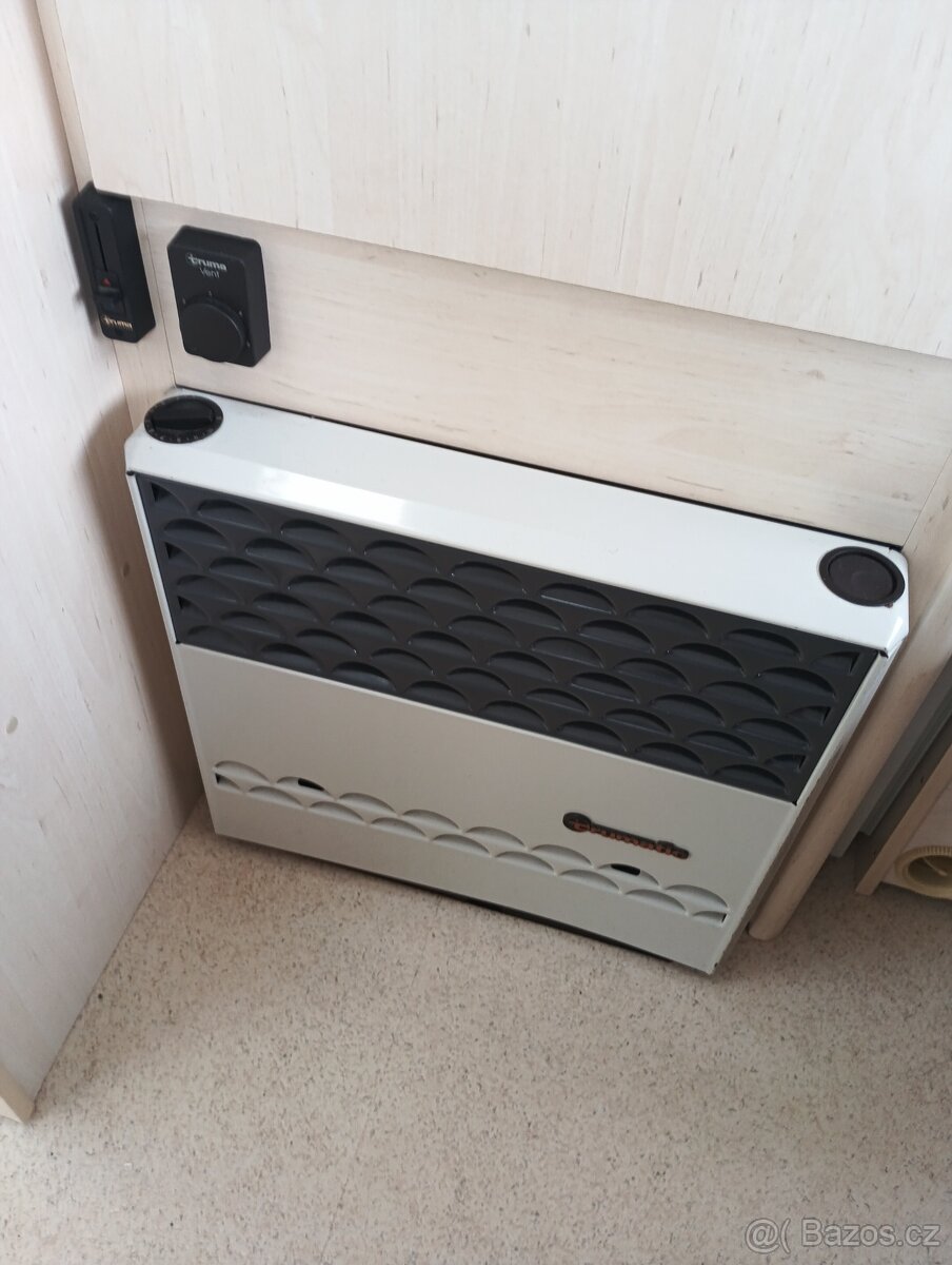 Dethleffs Family 380, předstan, 1000Kg - 9