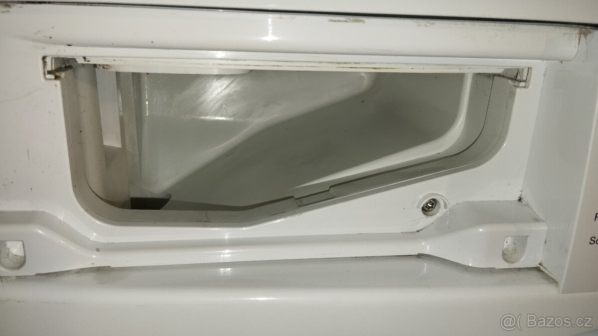 Pračka HEC na 5 kg A++ - 9