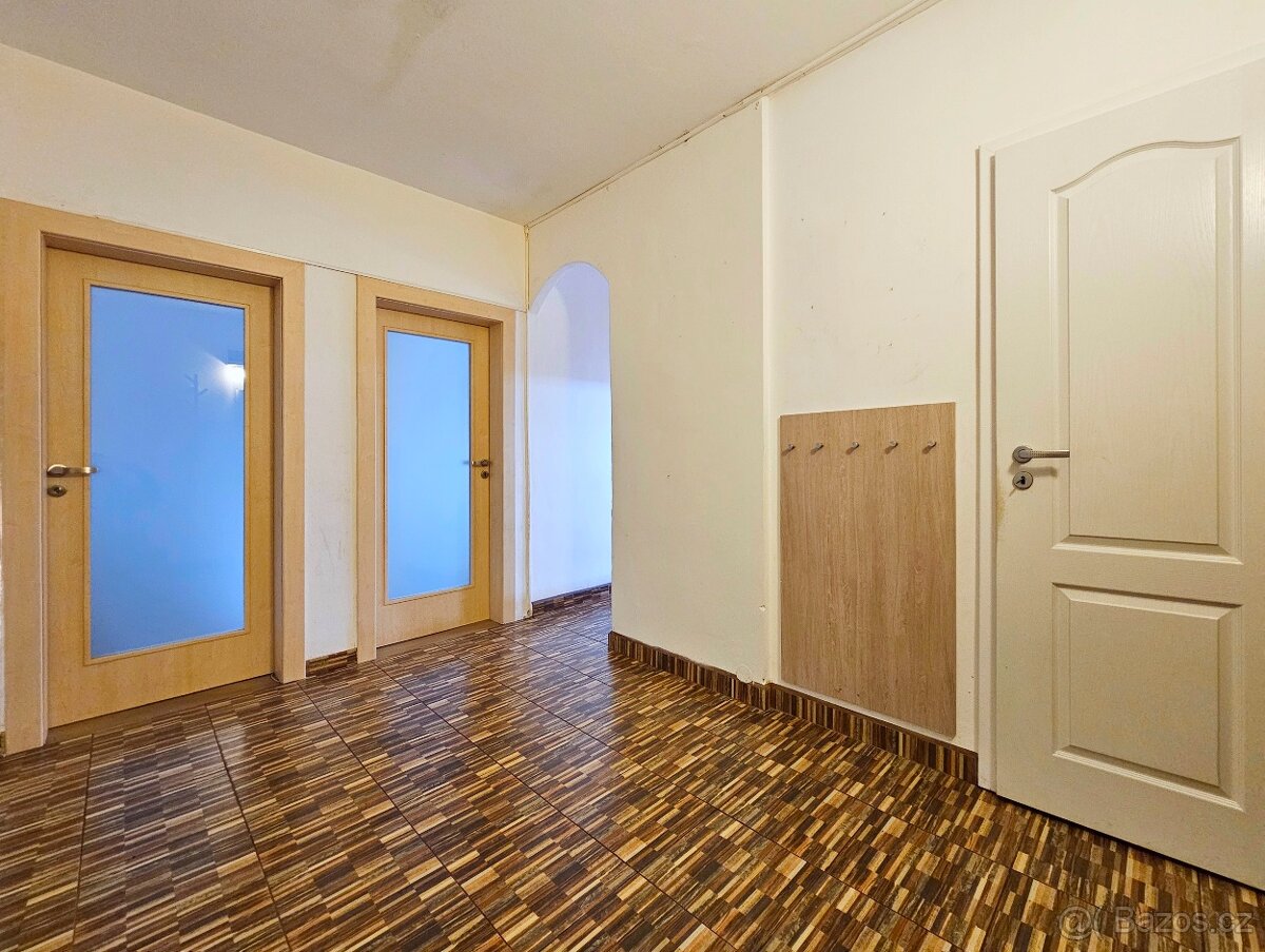 Pronájem bytu 3+1, ul. Hornická, Jirkov - 9