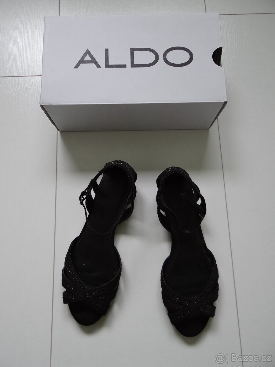 Dámské černé páskové sandály Aldo (vel. 40) - 9