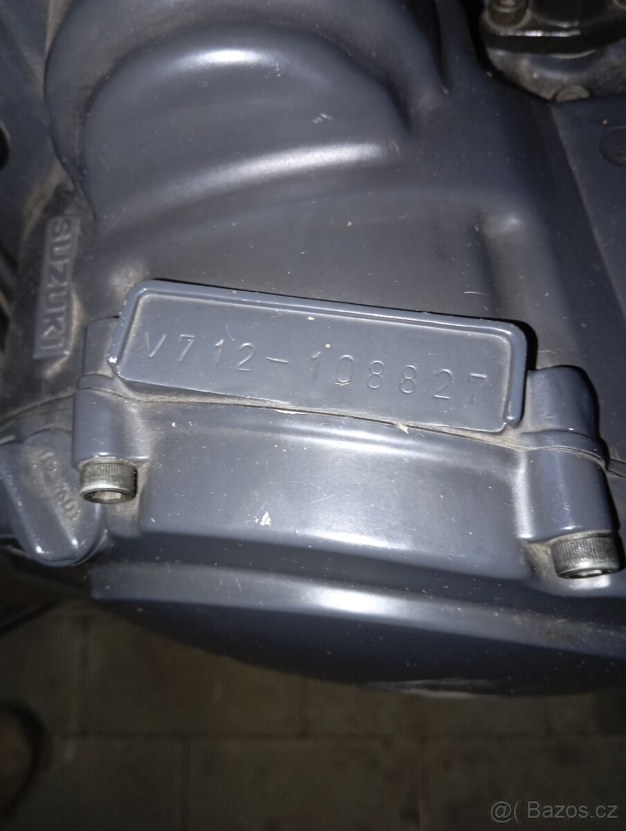 Suzuki GSX-R 1100 - 9