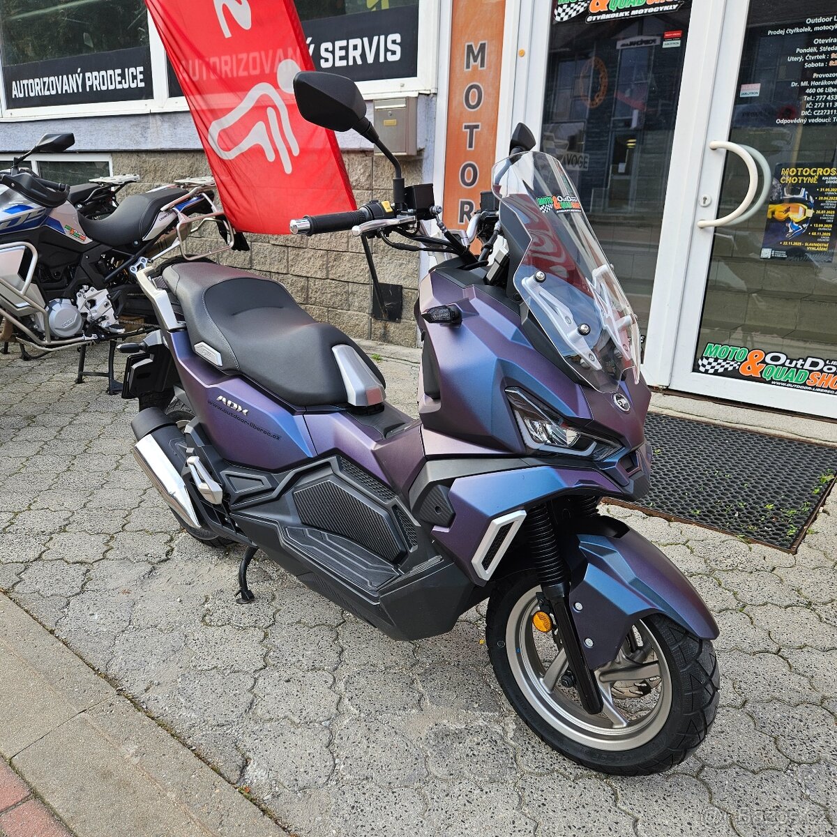 Sym ADX 125i LC ABS E5, PŘEDVÁDĚCÍ, DPH - 9