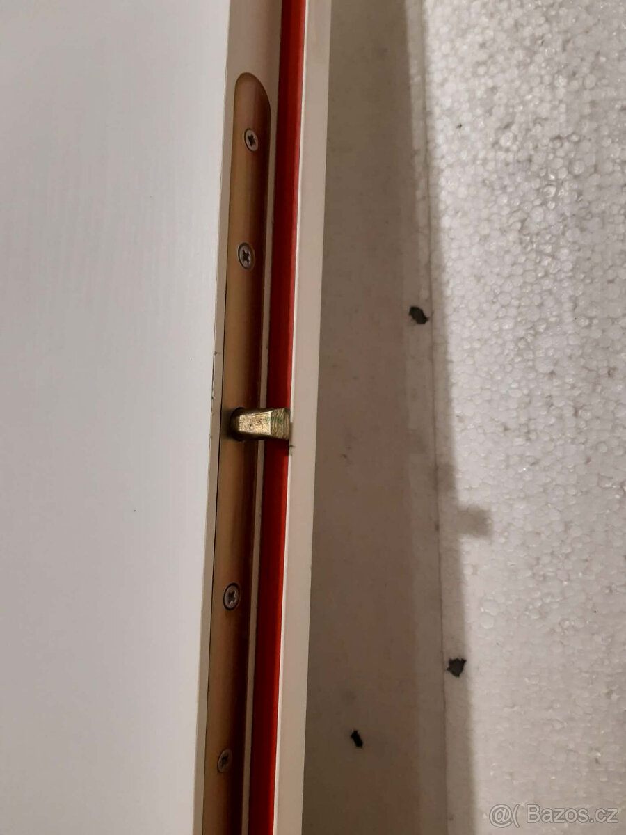 Protipozarni dvere prave 90 - 9