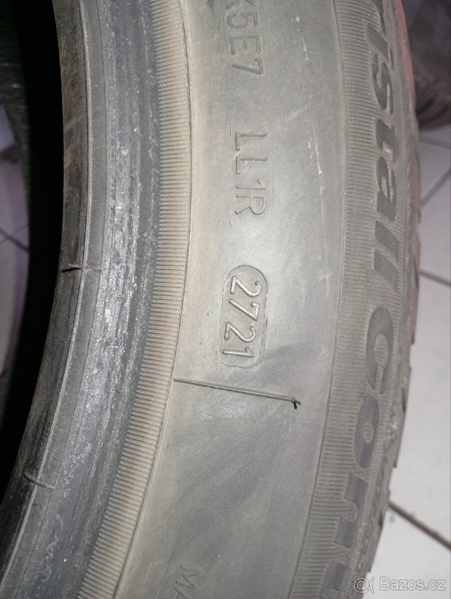 ZIMNÍ 235/55R19 - 9