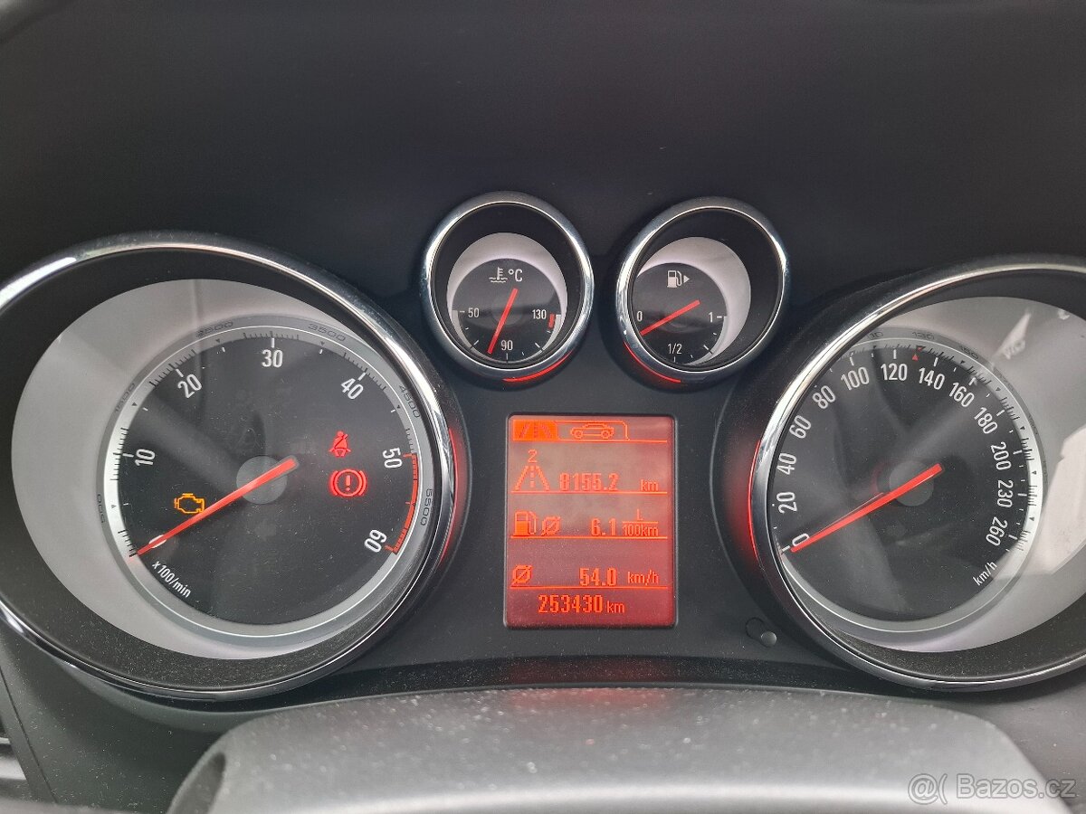 Opel Zafira Tourer - 9