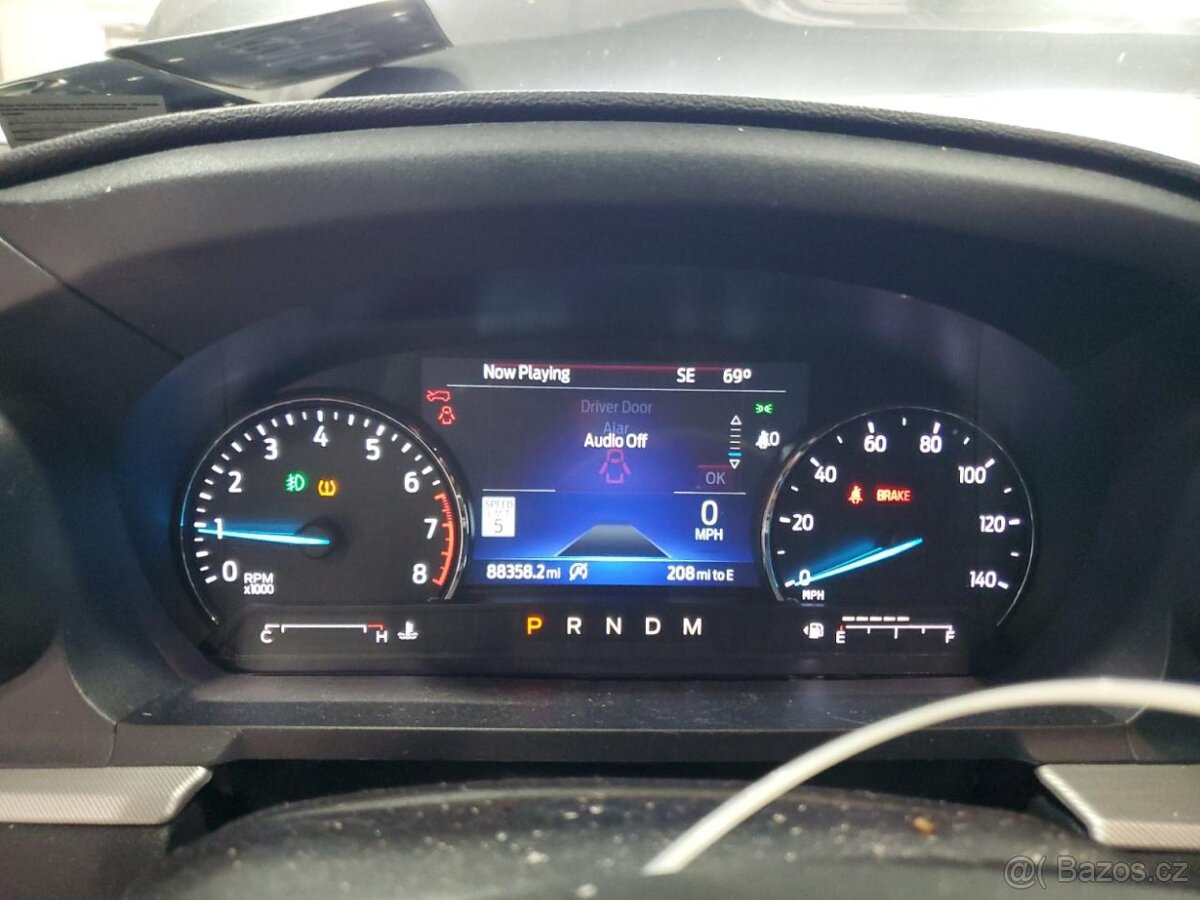 Ford Explorer XLT 2020 - 9