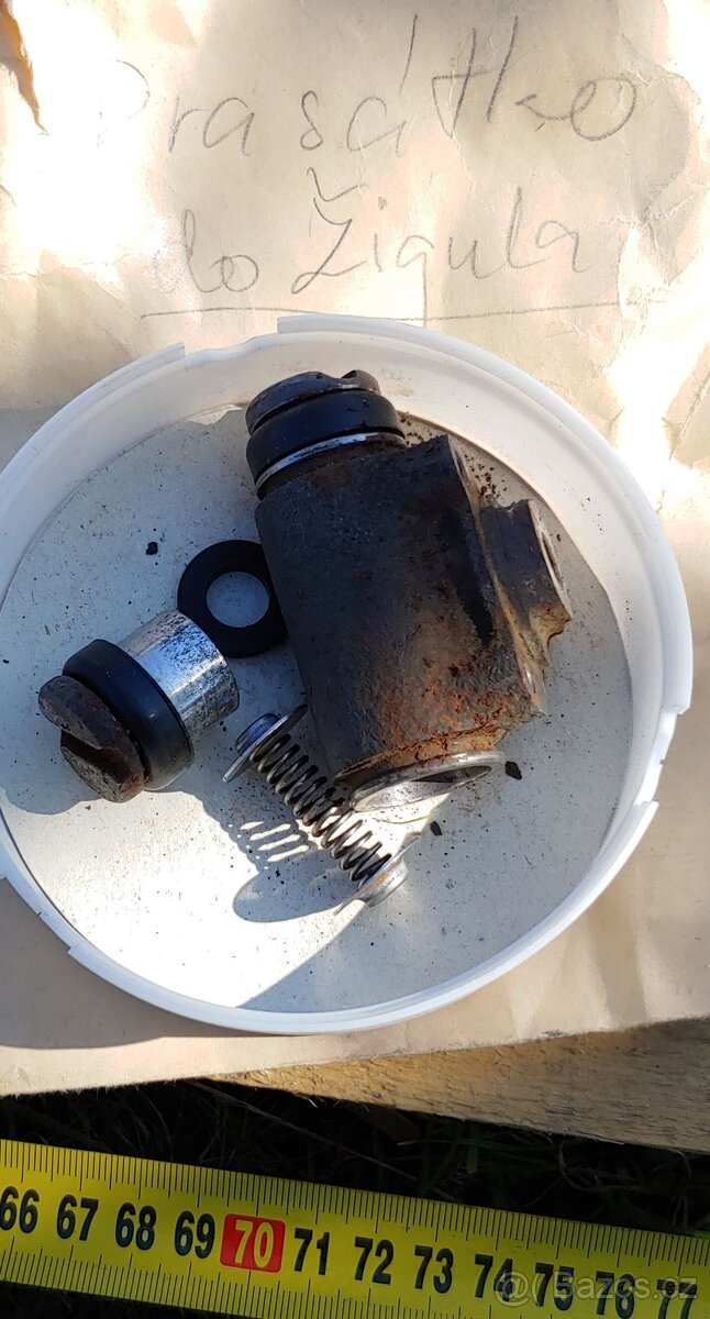 Prodám díly na Lada VAZ 2101 - 9