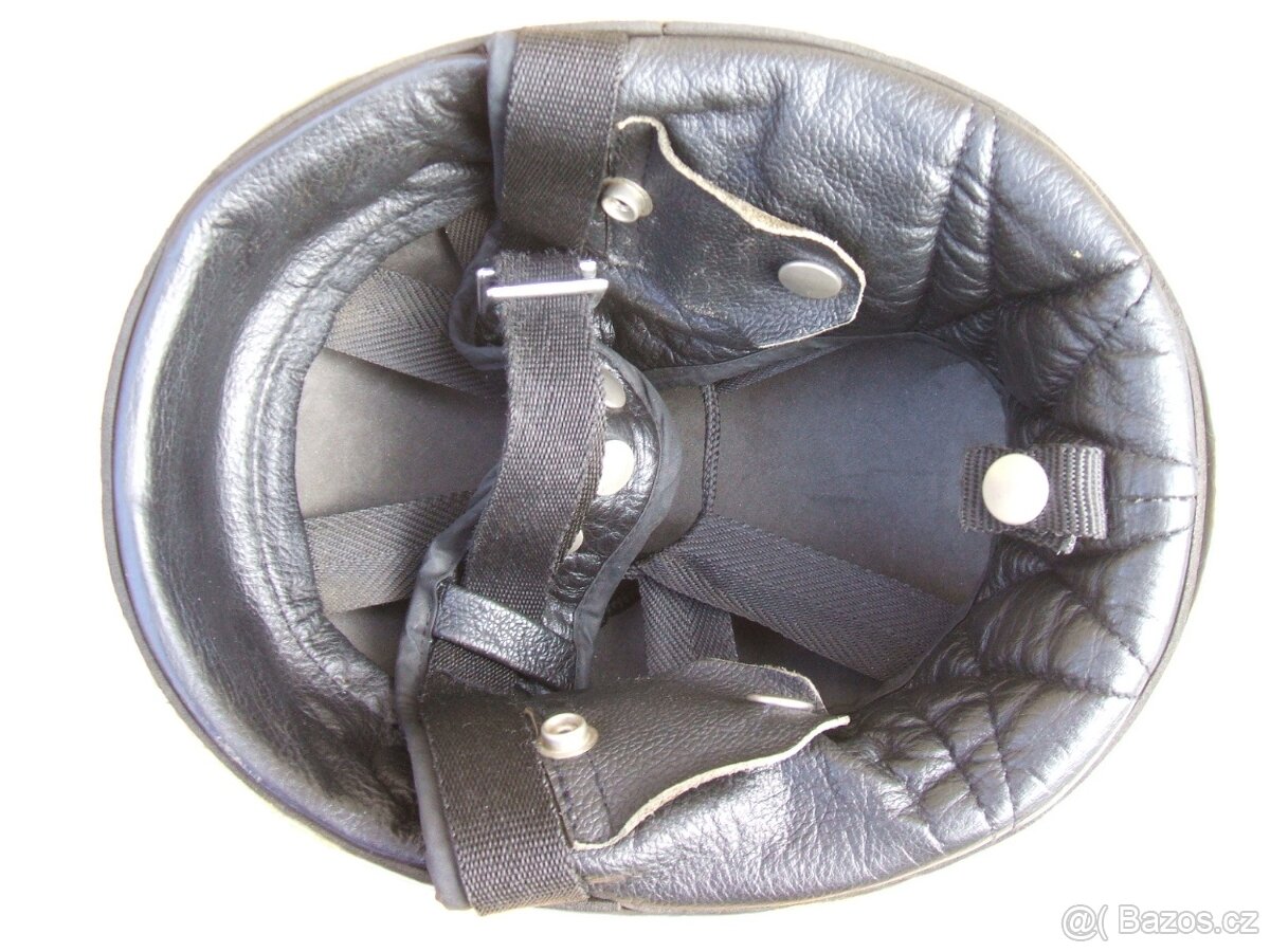 Krásná retro přilba - Fr. Šťastný - 9