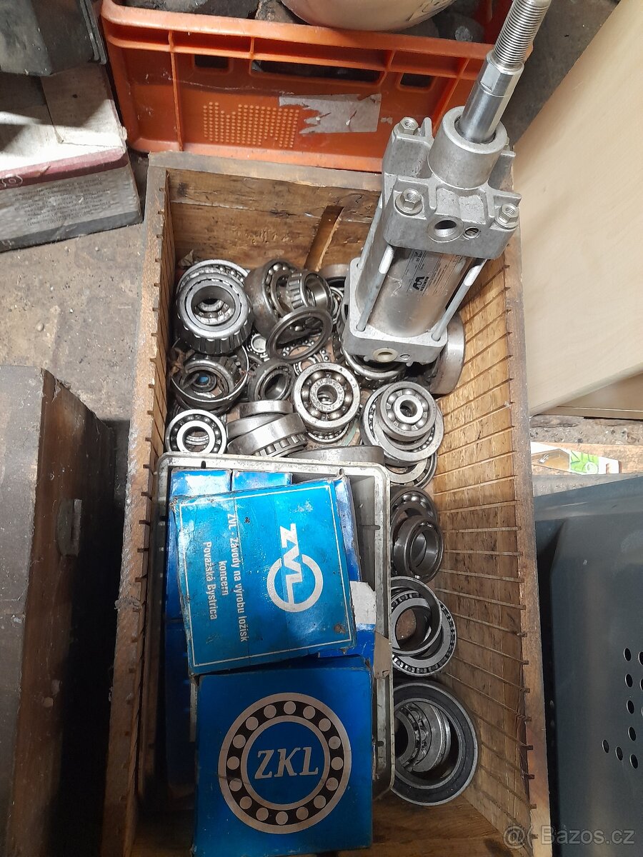 Ložiska všechno druhů na soustruh - 9