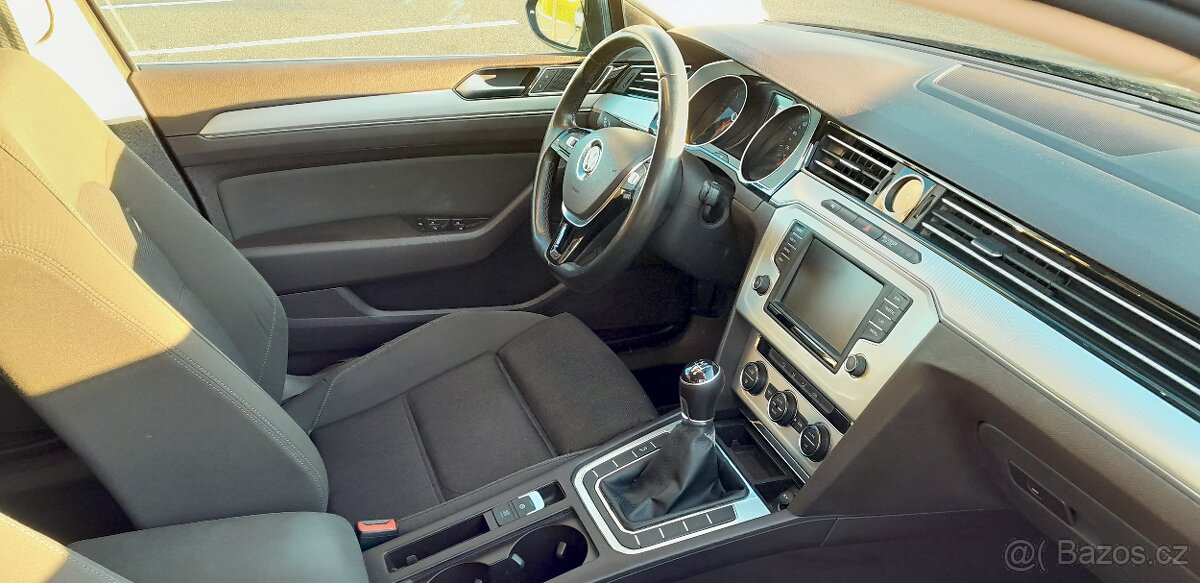 VW Passat 1.6 TDI, 2016 - 9