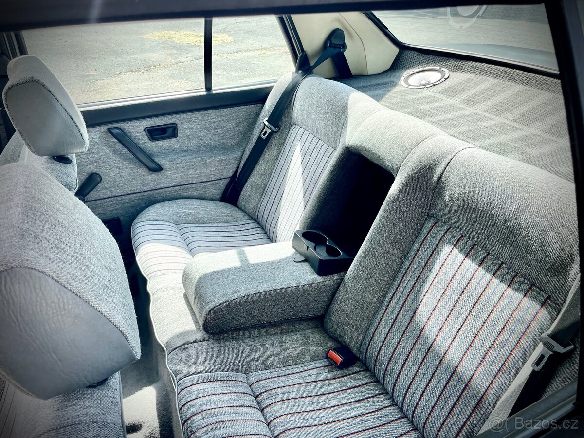 VW Jetta Mk2 Coach - 9