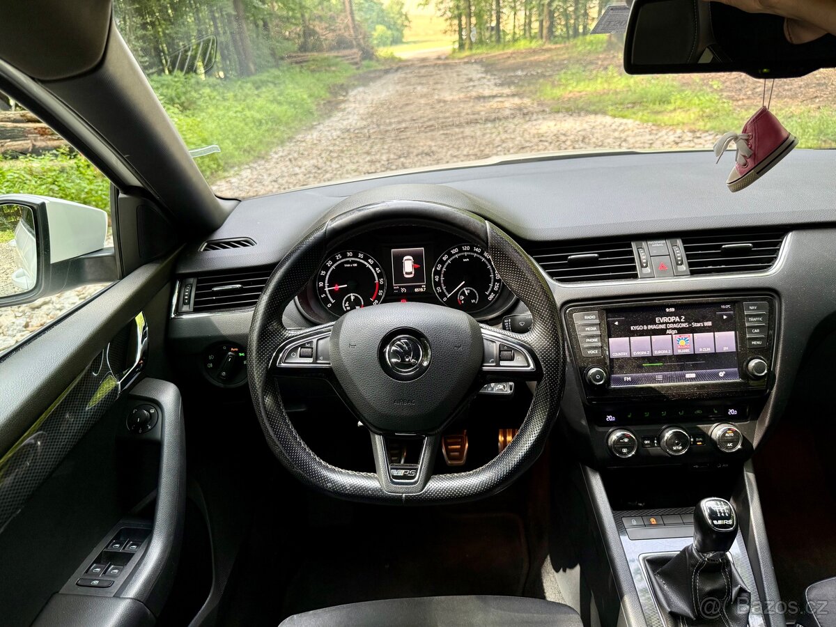 Prodám Škoda Octavia 3 RS 135 Kw, manuál - 9