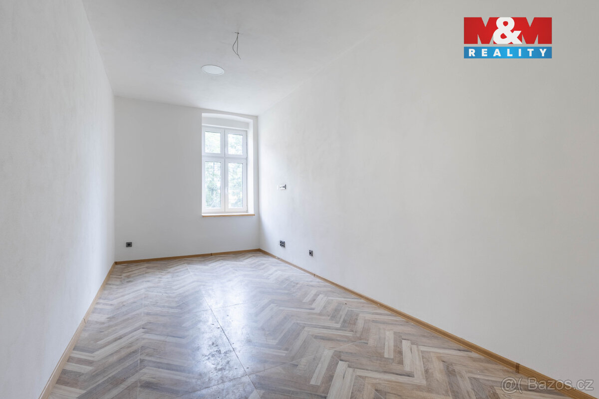 Pronájem bytu 4+1 v Zákupech, ul. Borská - 9