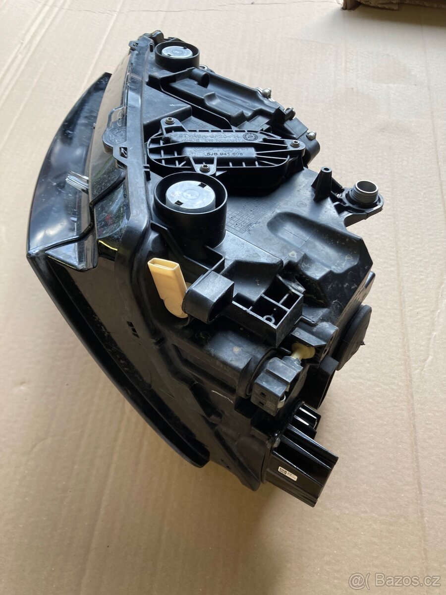 657941016A Pravý LED světlomet ŠKODA SCALA - 9