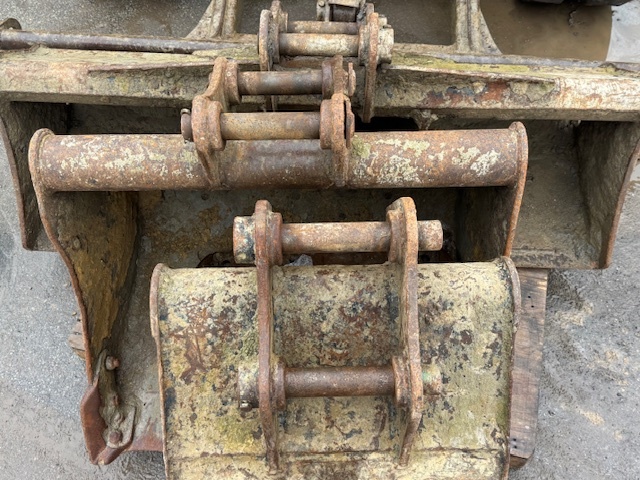 Pásový bagr Volvo ECR58D - 9