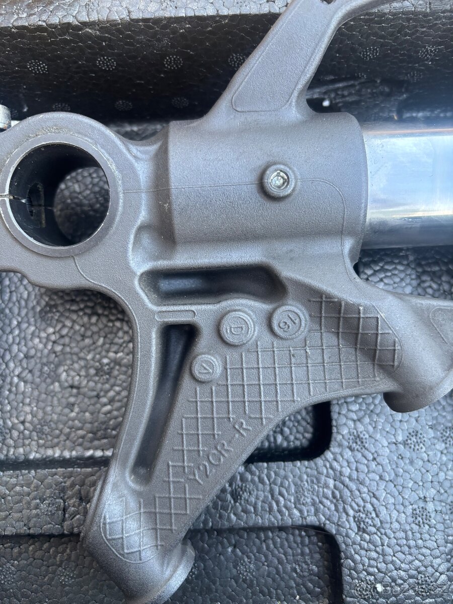 Vidlice na Yamaha R1 15-24 - 9