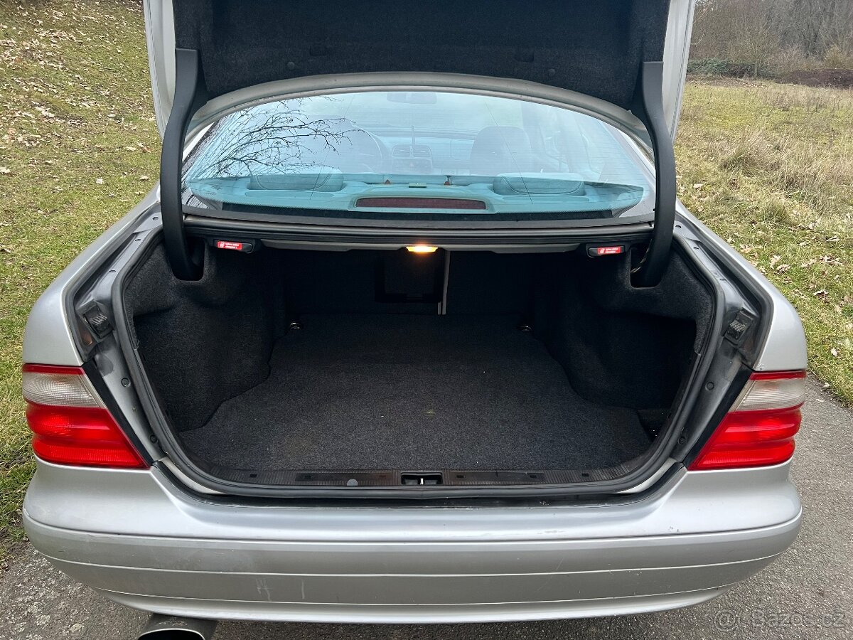 Mercedes-Benz CLK 320 V6 (W208), r. 2001, Avantgarde - 9