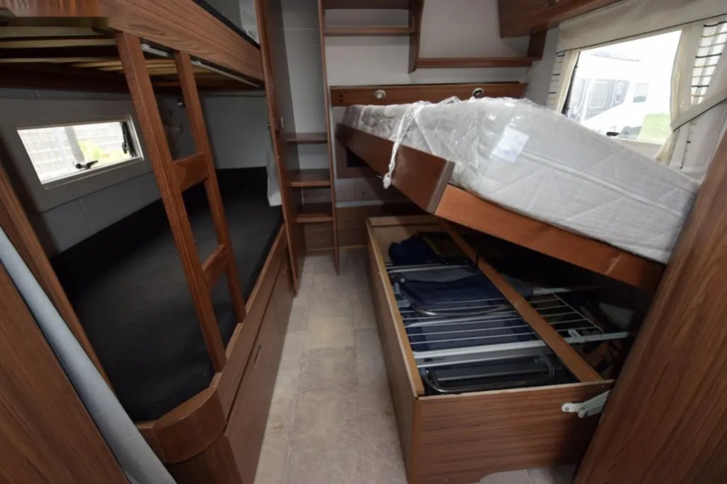 Ostatní, Polar 700 - KOMISE - 9