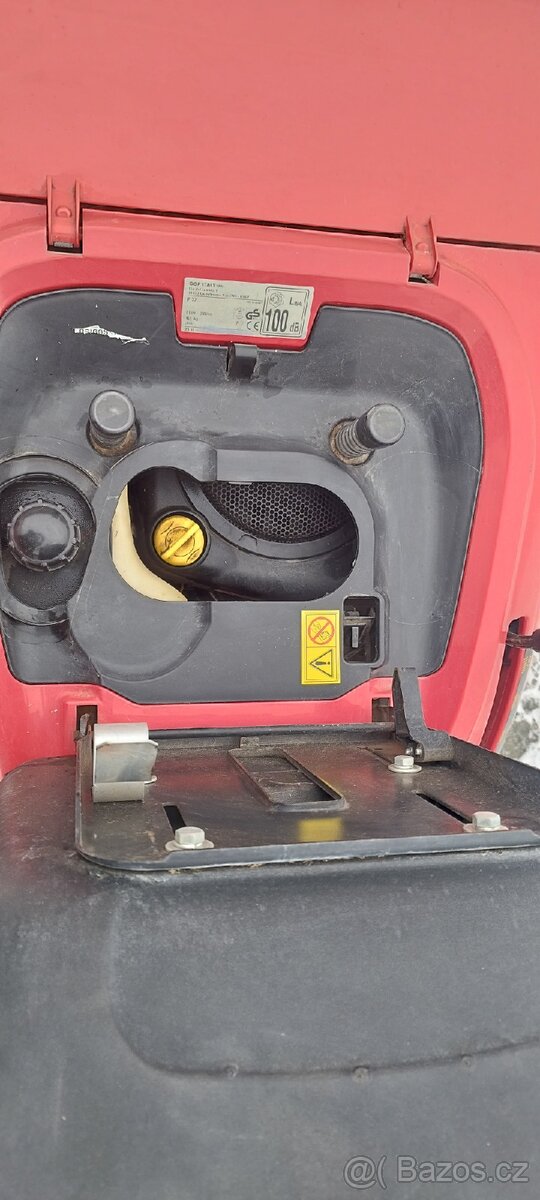 Zahradní traktor -rider - 9