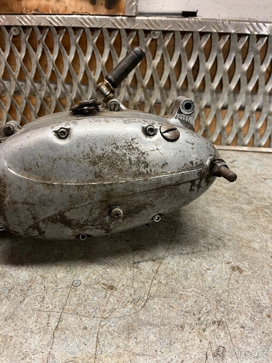 Motor Jawa pionýr 05 - 9