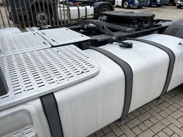 DAF XF 480 SSC /Intarder Hydraulika pro posuvku - 9