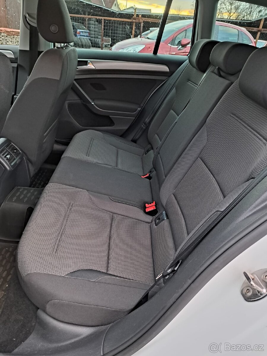 Volkswagen Golf 1.6 TDI 81kW - 9